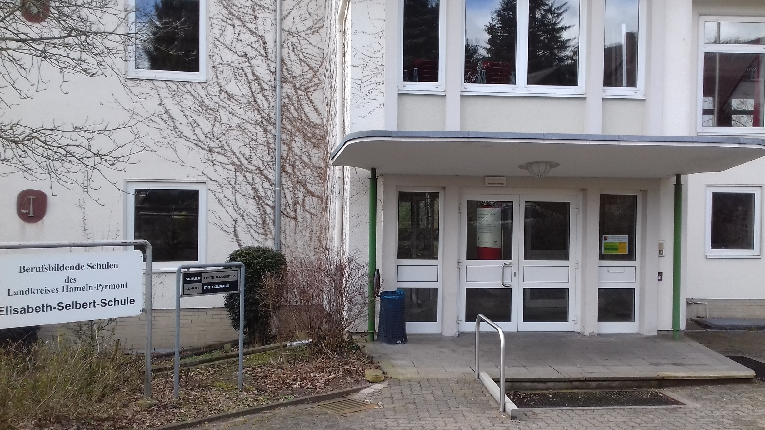 WBZ31 - Hauptgebäude Thibautstraße WBZ31 - Hauptgebäude Thibautstraße