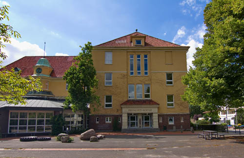Pestalozzischule, Josephstraße 2 Pestalozzischule, Josephstraße 2